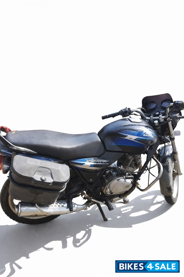 Blue Bajaj Discover 125