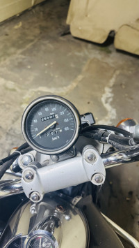 Bajaj Avenger 220 DTS-i