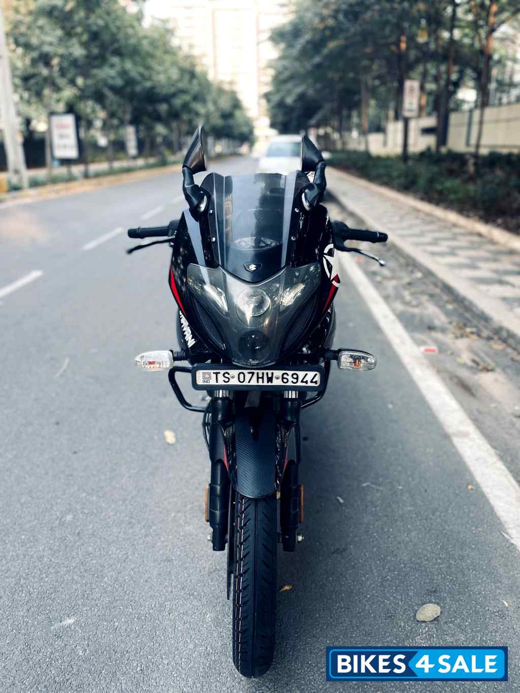 Bajaj Pulsar 220 DTSFi