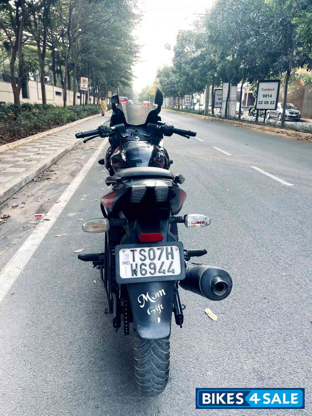 Bajaj Pulsar 220 DTSFi