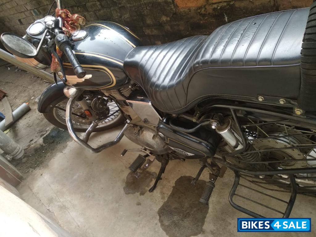 Black Royal Enfield Bullet 350 KS BS6