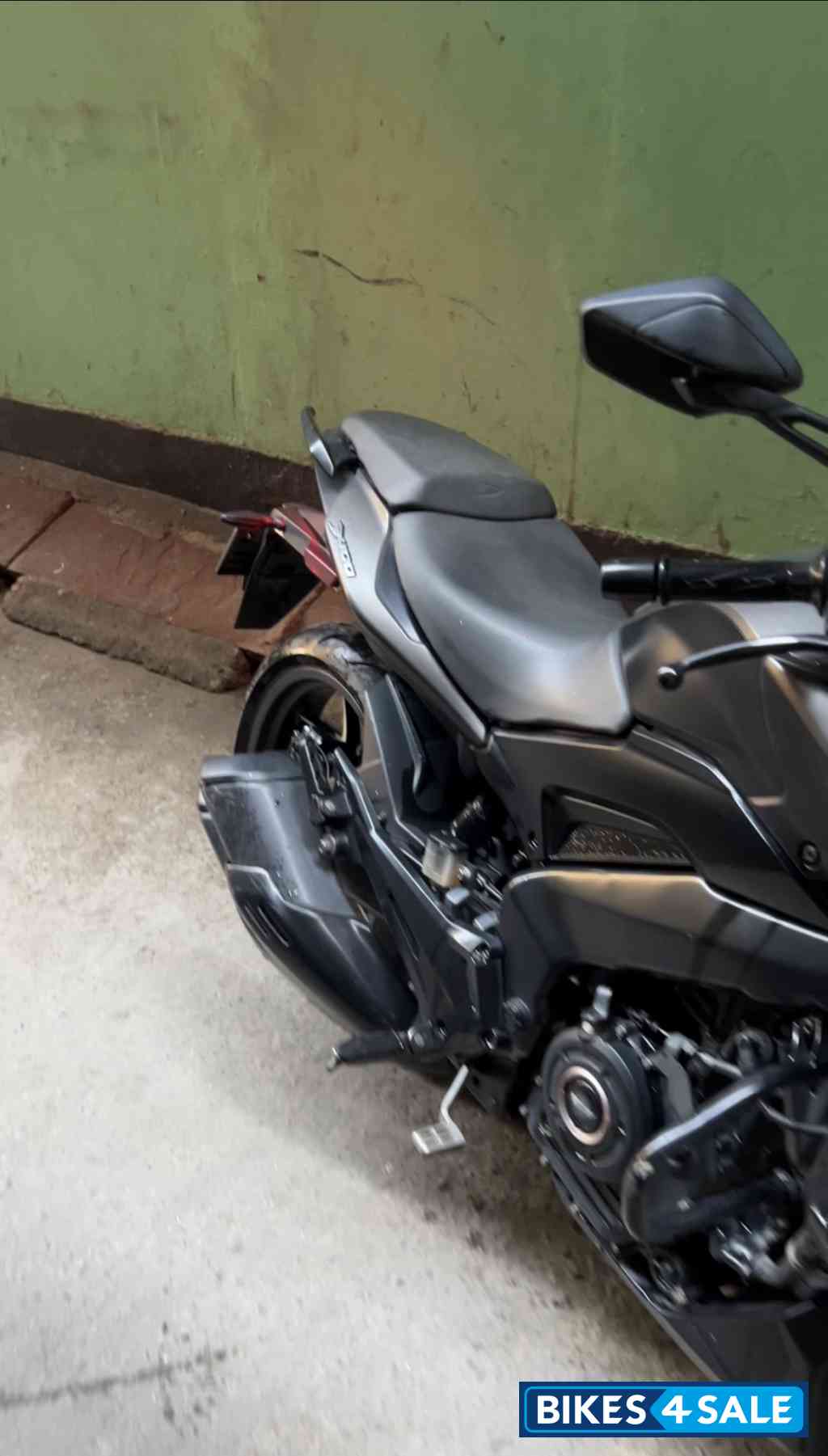 Bajaj Dominar 400 ABS BS6