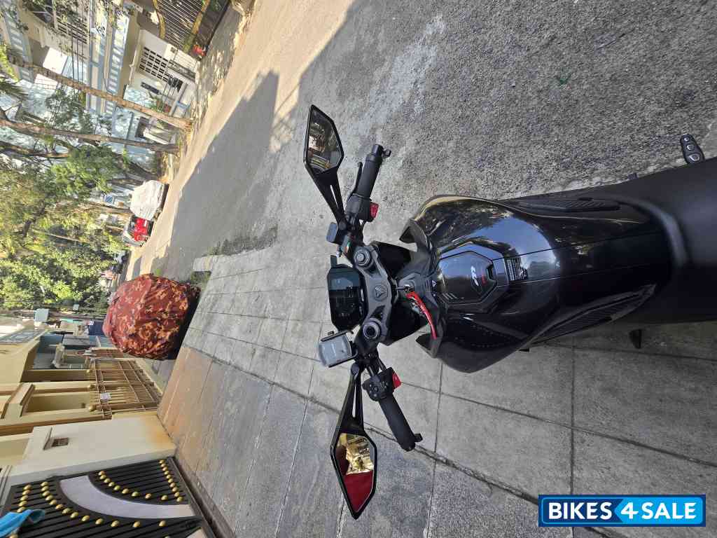 Cosmic Black Ultraviolette F77 Mach 2