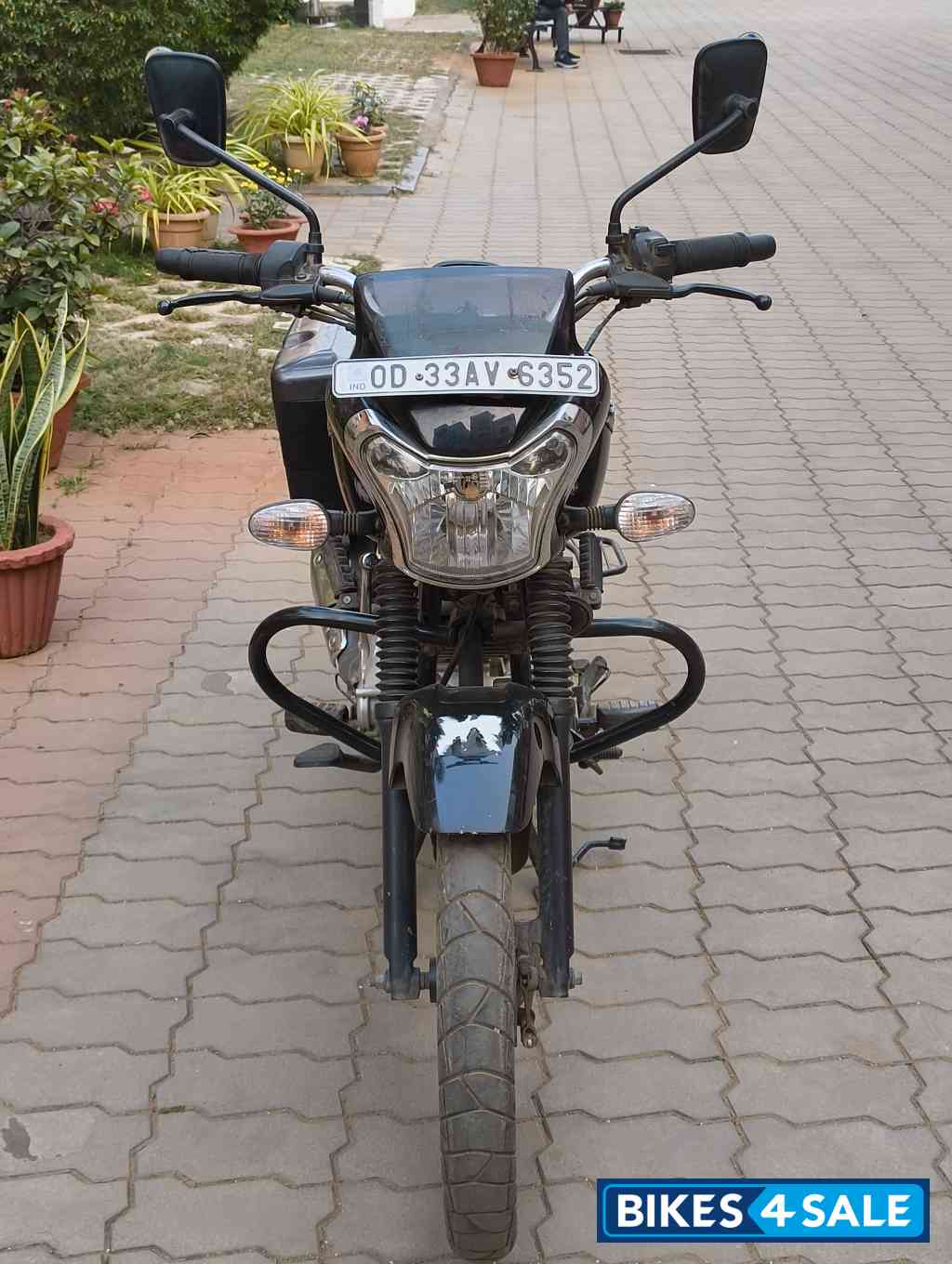 Ebony Black Metal Bajaj V12
