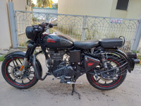Royal Enfield Classic Stealth Black 2020 Model