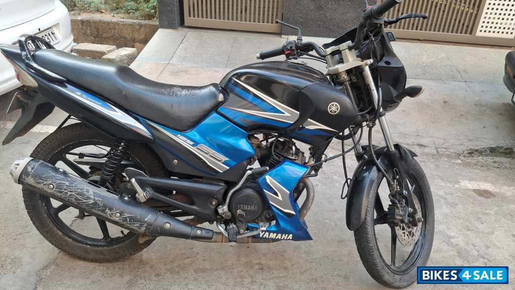 Blue Yamaha SS125
