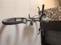 Bicycle  Avon Charge