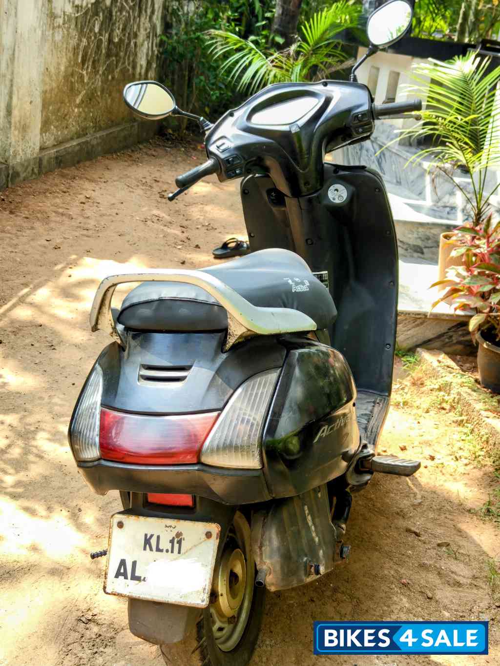 Black Honda Activa 3G