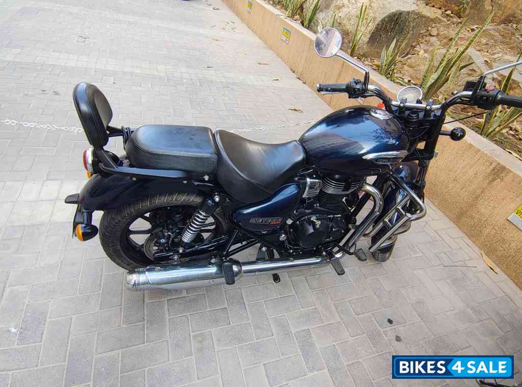 Royal Enfield Meteor 350 Stellar