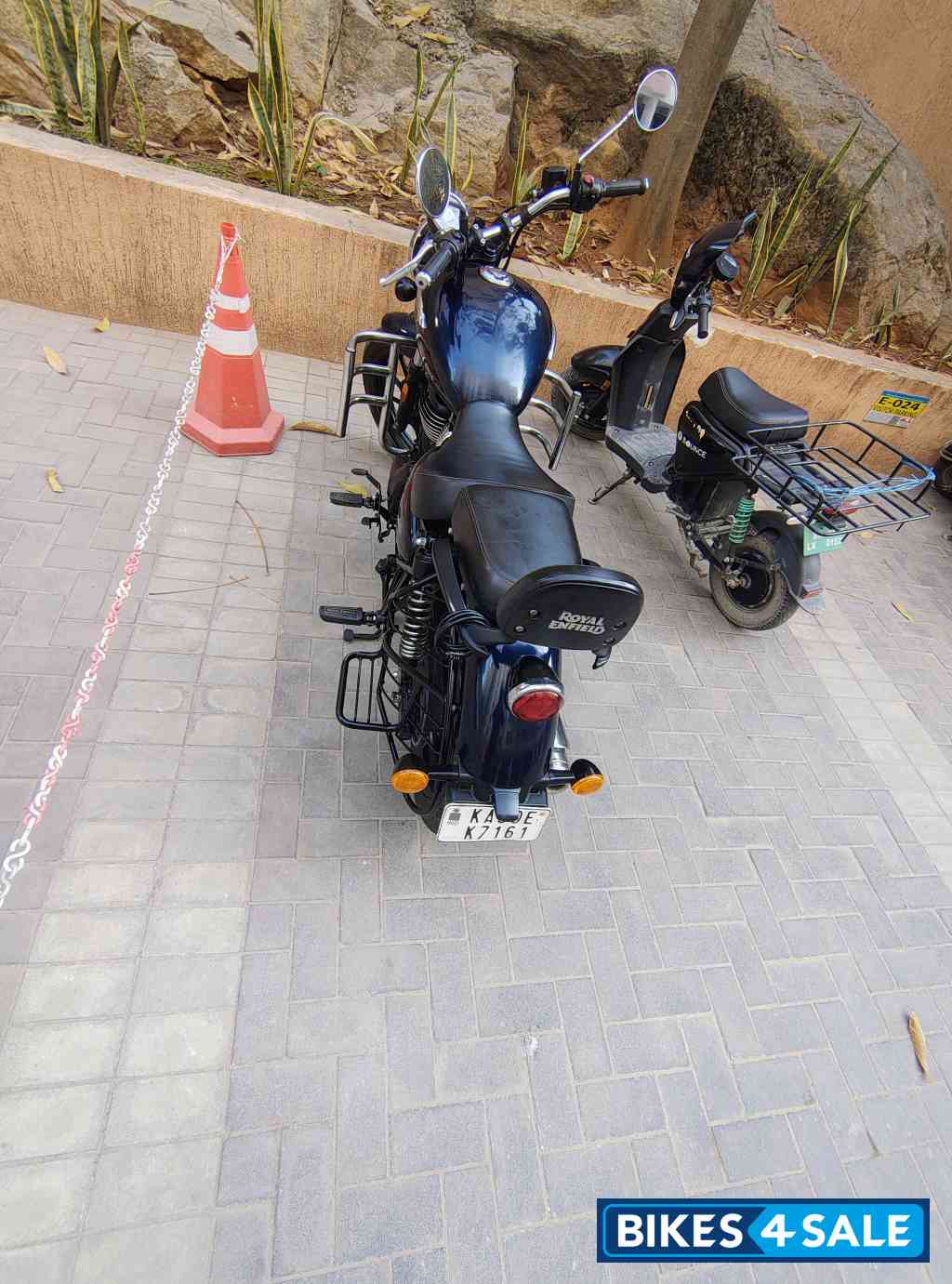 Royal Enfield Meteor 350 Stellar