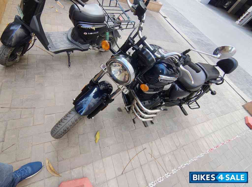 Royal Enfield Meteor 350 Stellar