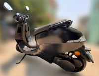 Matt Black Ola S1 Pro