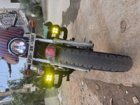 Bajaj Avenger 220 DTS-i