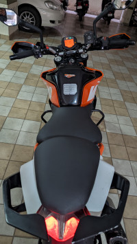 Orange KTM Duke 250