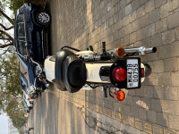 White Royal Enfield Classic 350