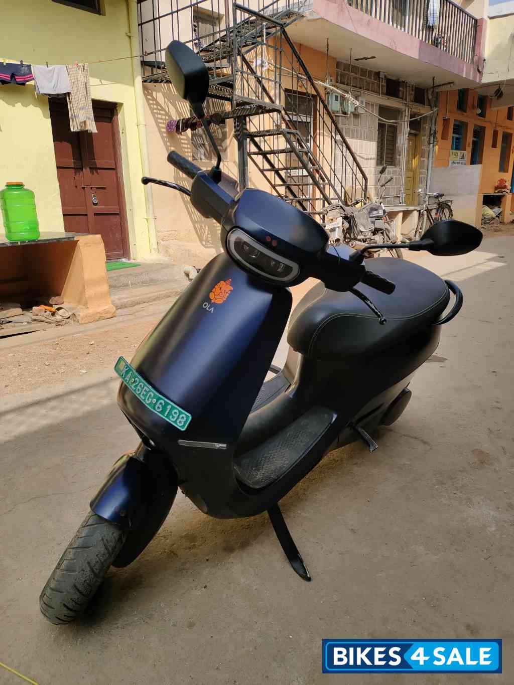 Ola S1 Pro Ola S1 Pro