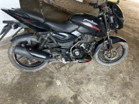 Black Bajaj Pulsar 125 Split Seat