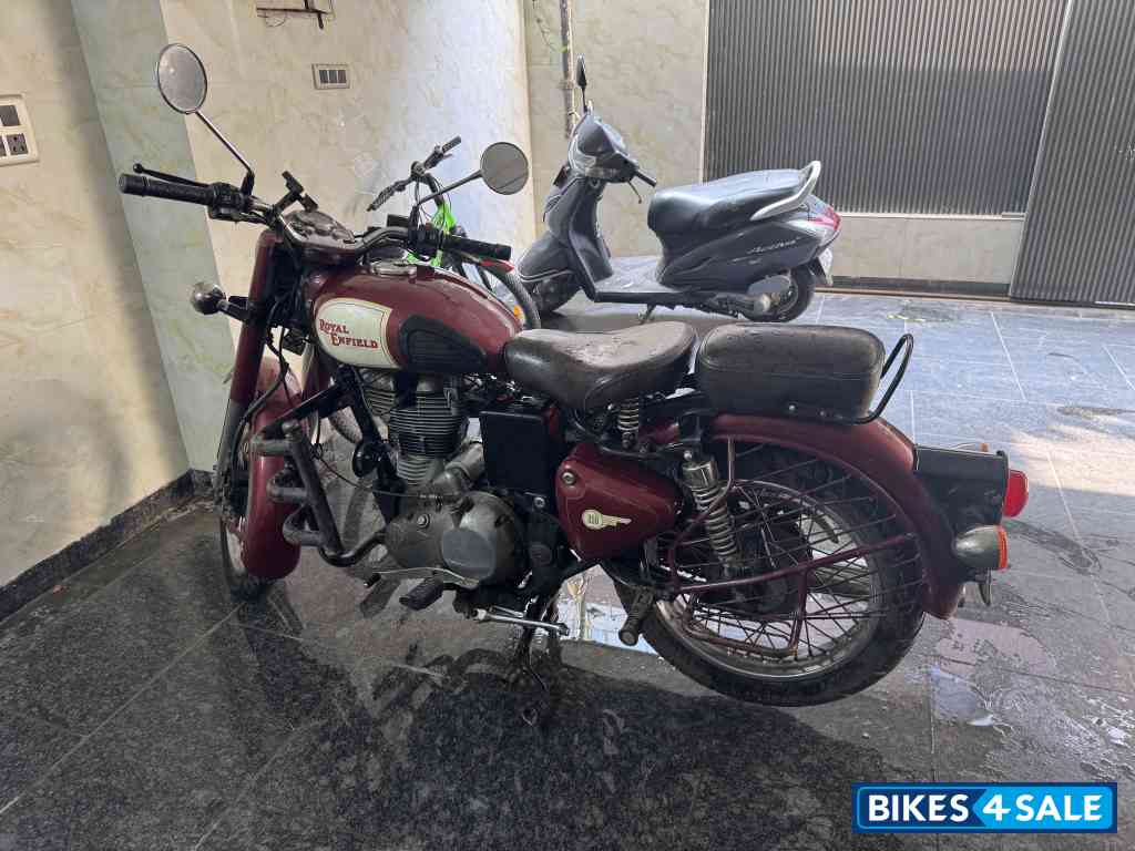 Cherry Royal Enfield Classic 350 Cherry Royal Enfield Classic 350