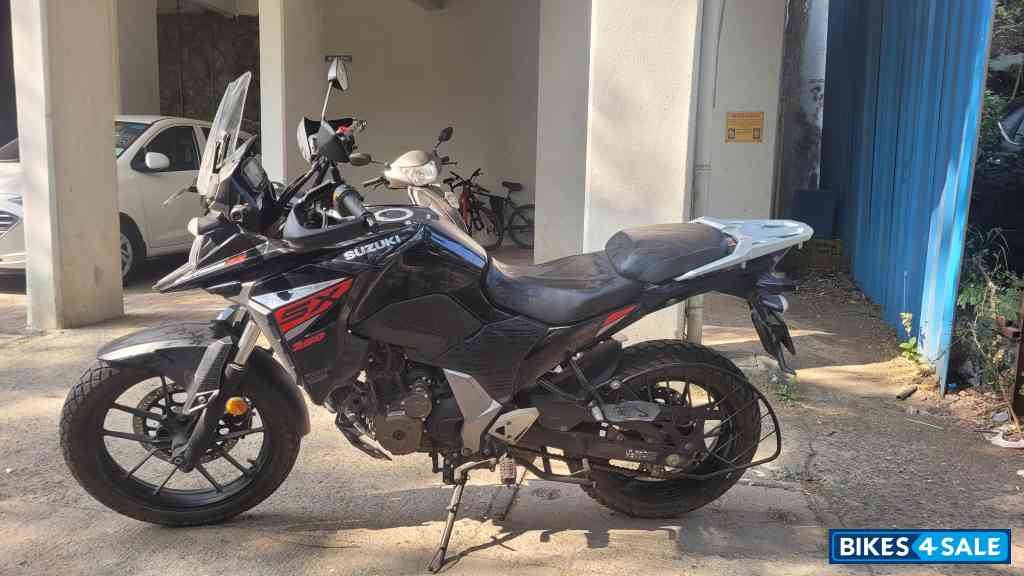 Black Suzuki V-Strom 250