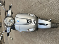 Vespa VXL 125