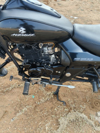 Block Bajaj Avenger 220 DTS-i