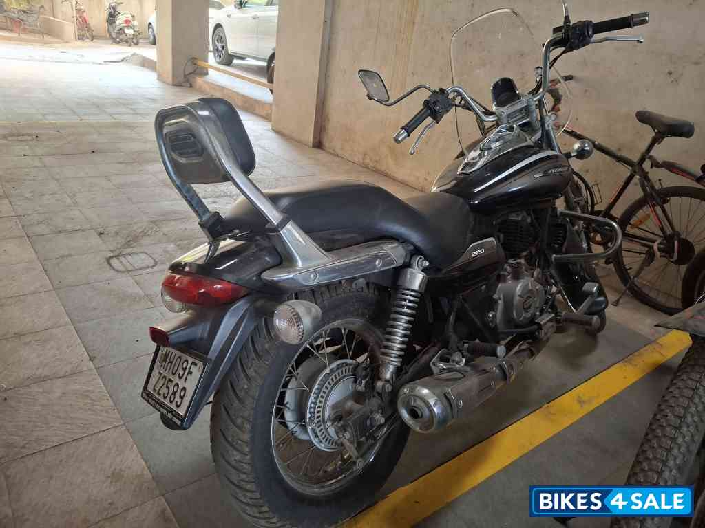 Bajaj Avenger Cruise 220