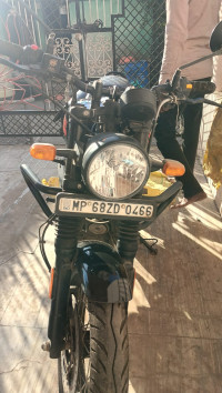 Factory Black Royal Enfield Hunter 350 Retro