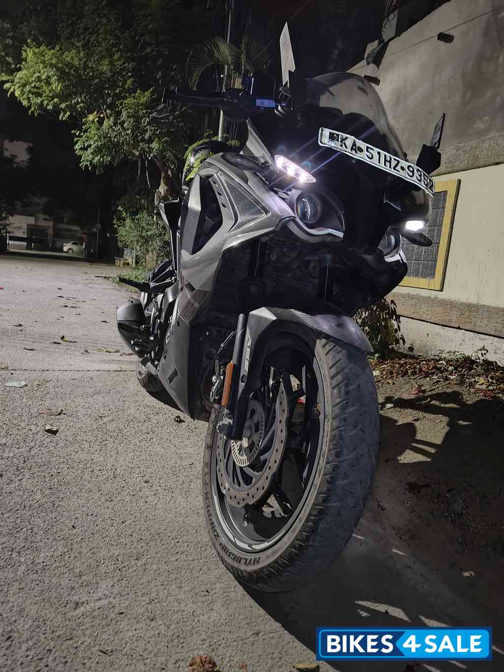 Bajaj Pulsar RS 200 BS6