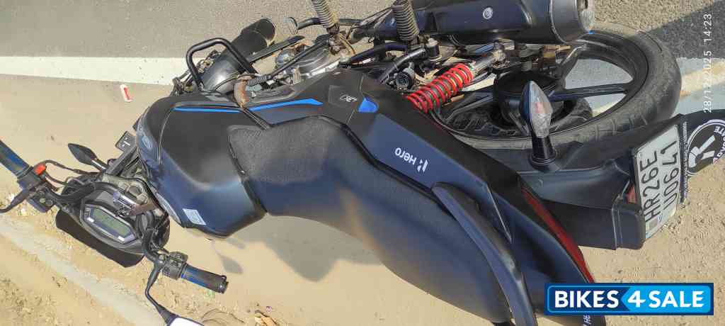 Black Hero Glamour Xtec