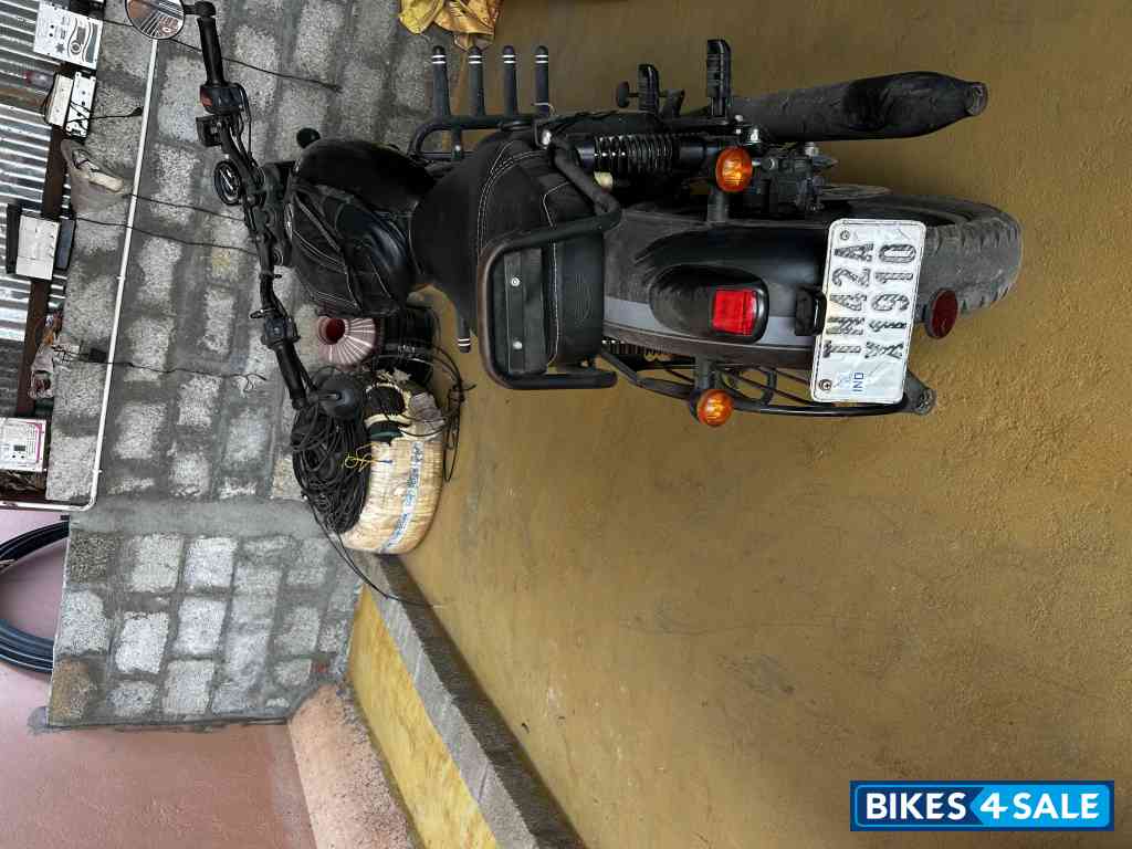 Jawa 42 Dual Channel ABS AllStar Black