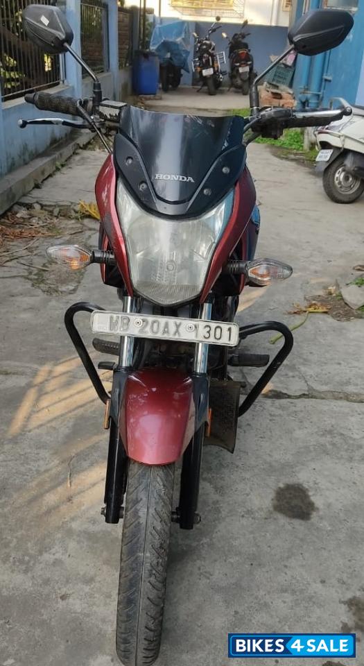 Red Honda CB Unicorn 160