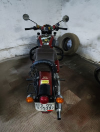 Chestnut Royal Enfield Classic 350