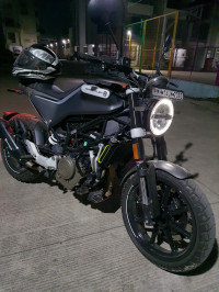 Husqvarna Svartpilen 250  Model