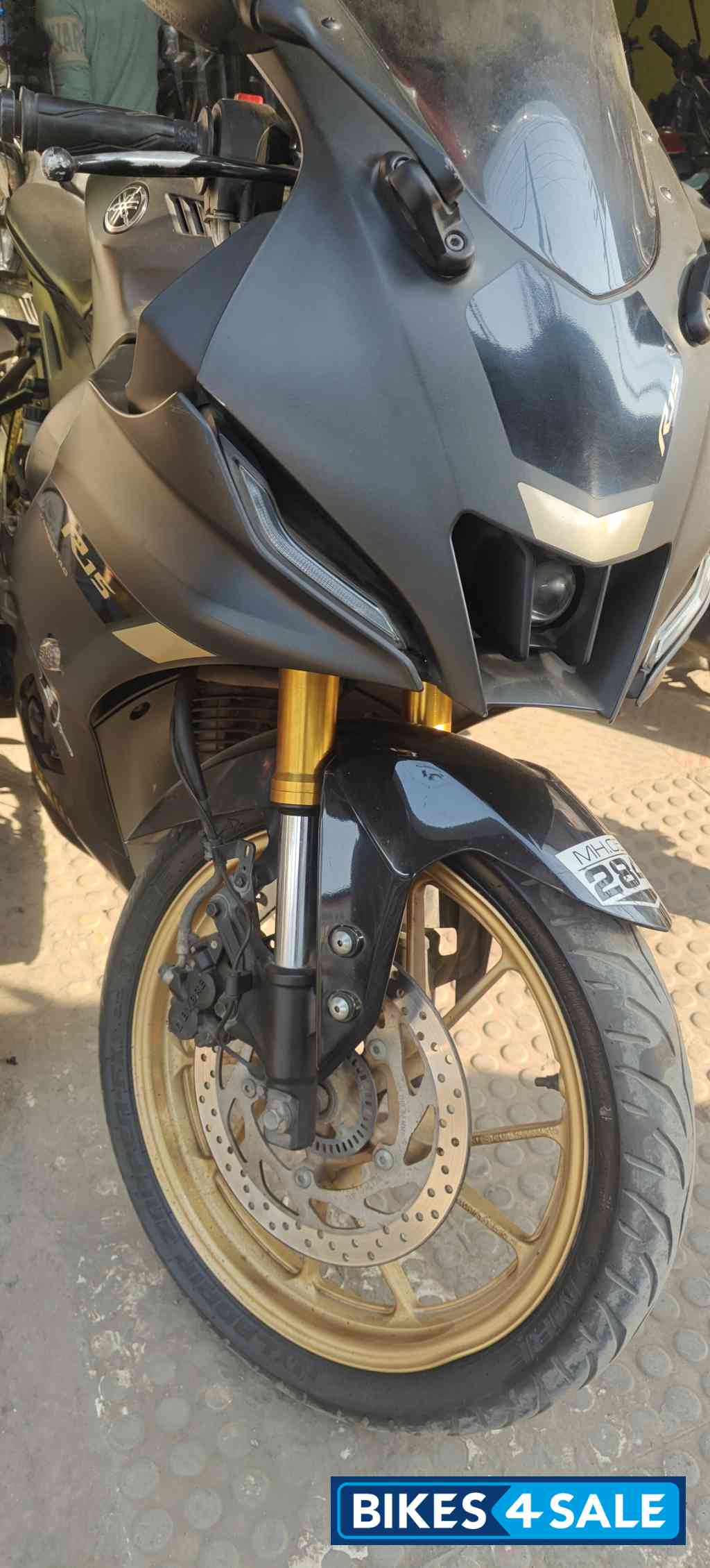 Matte Black Yamaha R15 V4