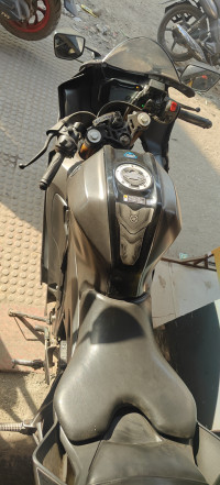 Matte Black Yamaha R15 V4