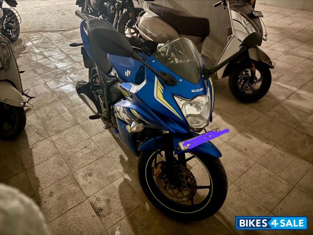 Suzuki Gixxer SF