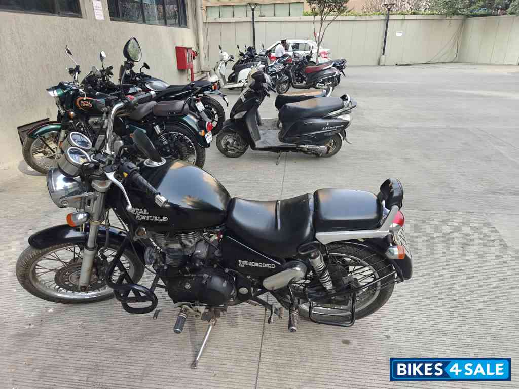 Stone Royal Enfield Thunderbird 500 Stone Royal Enfield Thunderbird 500