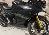 Black Suzuki Gixxer SF 250