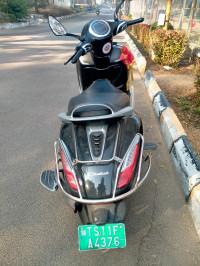 Bajaj Chetak Premium 2023 Edition