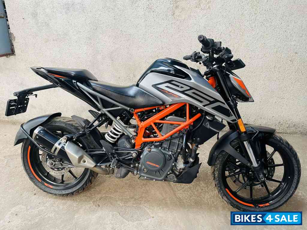 KTM Duke 250 2022