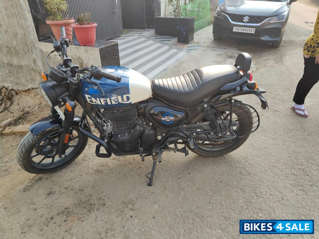 Royal Enfield Hunter 350 Metro