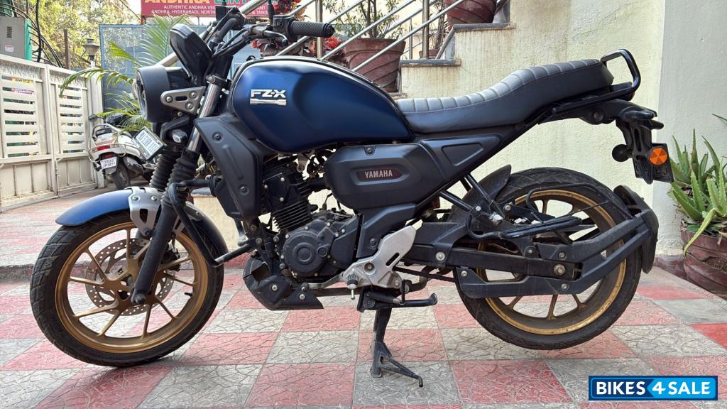 Yamaha FZ-X