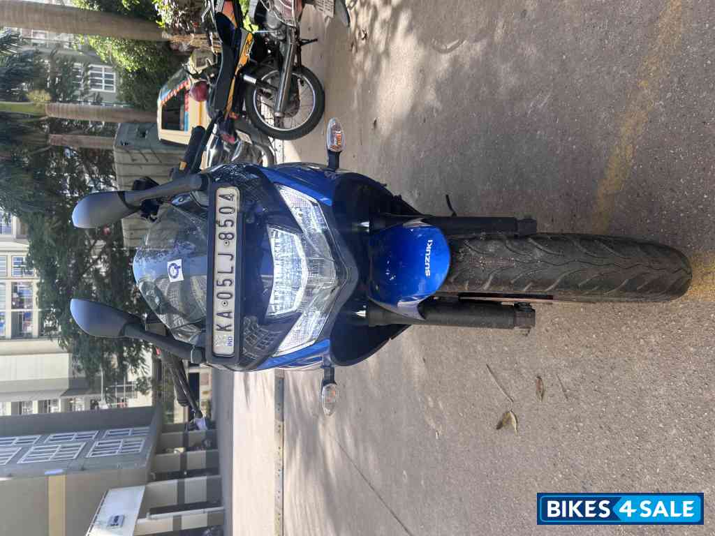 Blue Suzuki Gixxer SF BS6