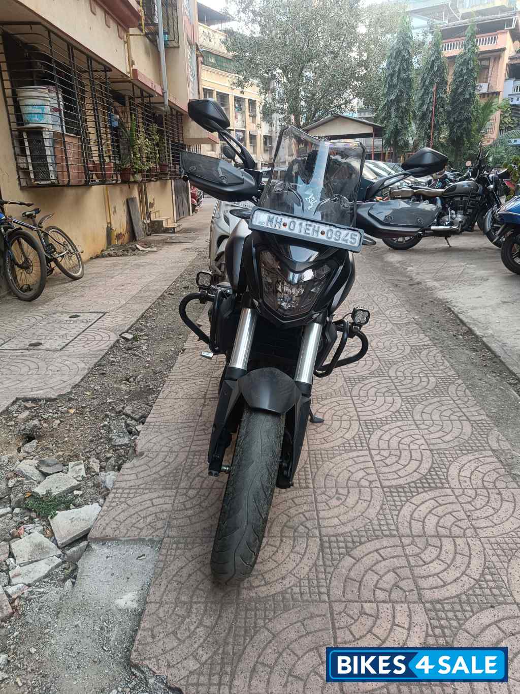 Charcoal Black Bajaj Dominar 400 ABS BS6