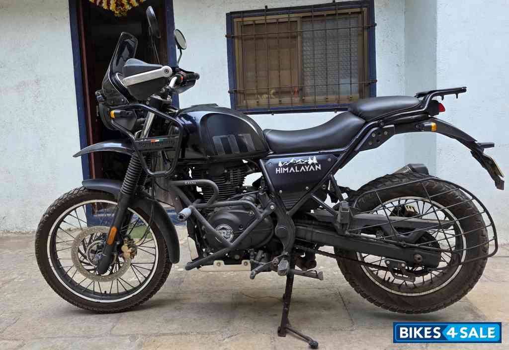 Granite Black Royal Enfield Himalayan