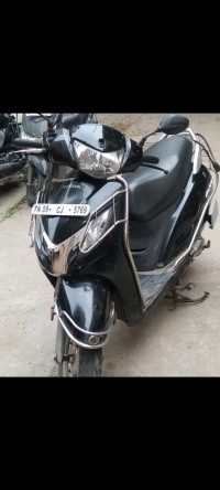 Black Honda Activa 125