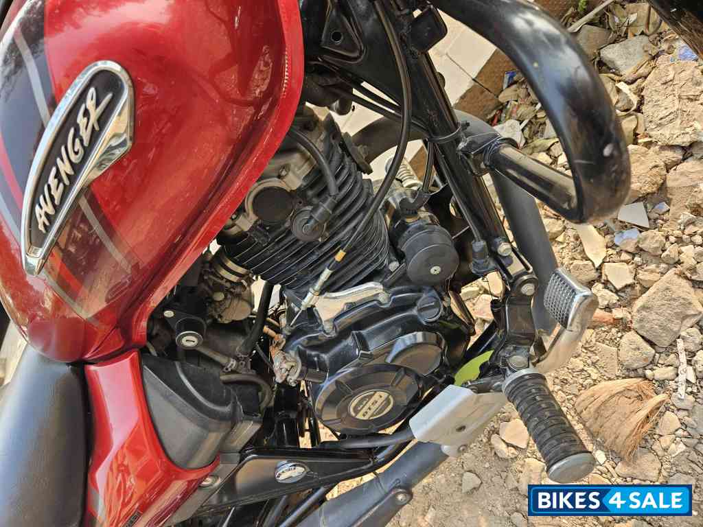Bajaj Avenger Street 180