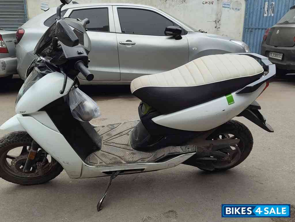 White Ather 450X White Ather 450X