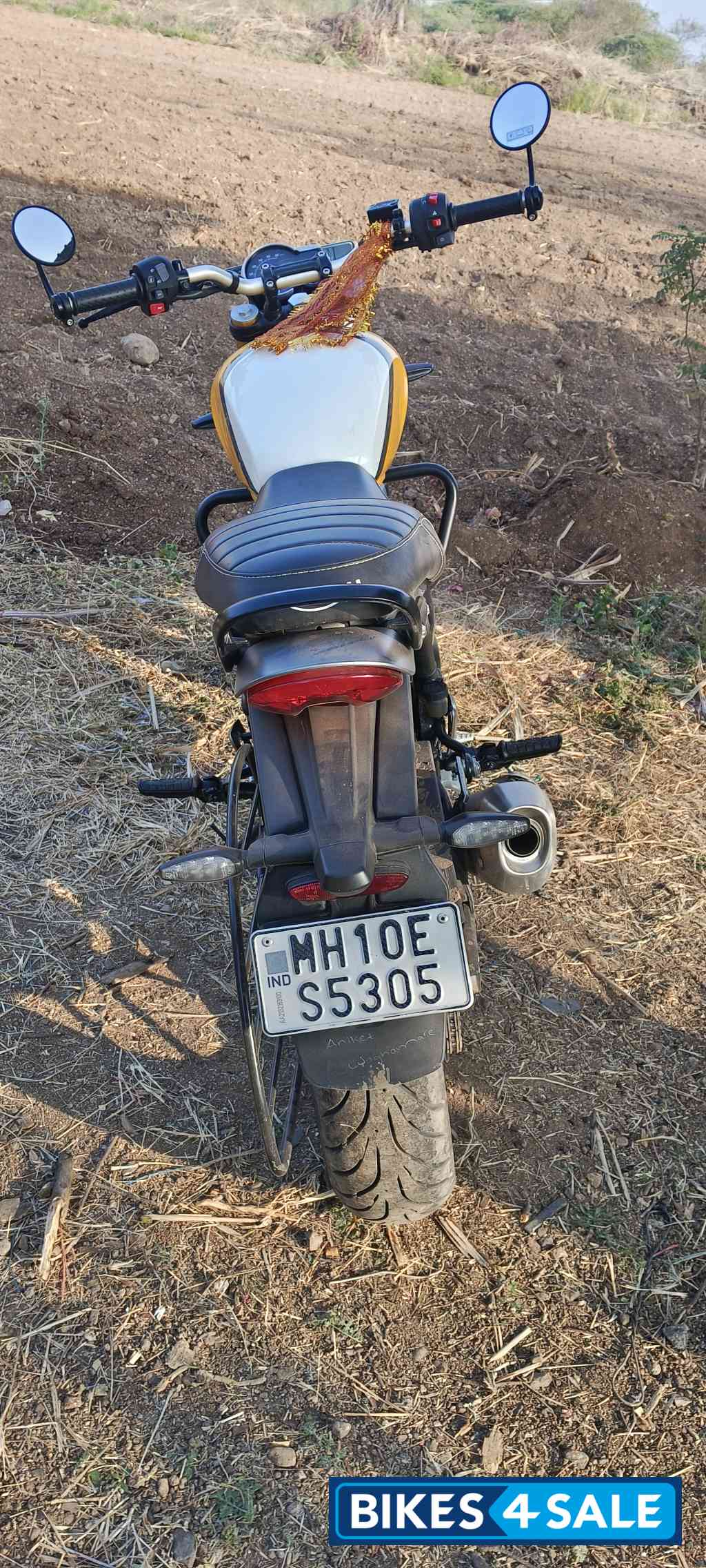 Yellow Triumph Speed 400 2025