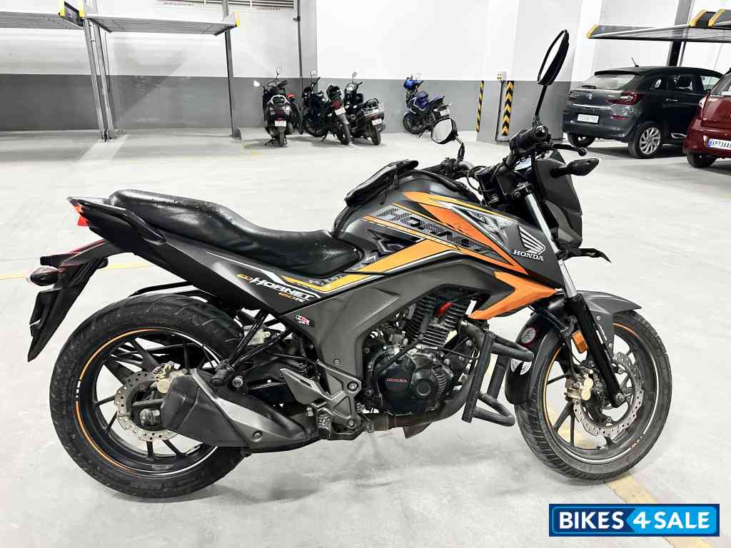 Honda CB Hornet 160R ABS